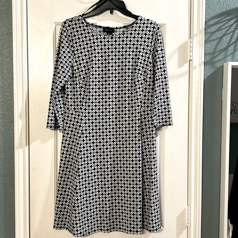 Black and white geometric dress